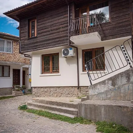 Vakantiehuis димови