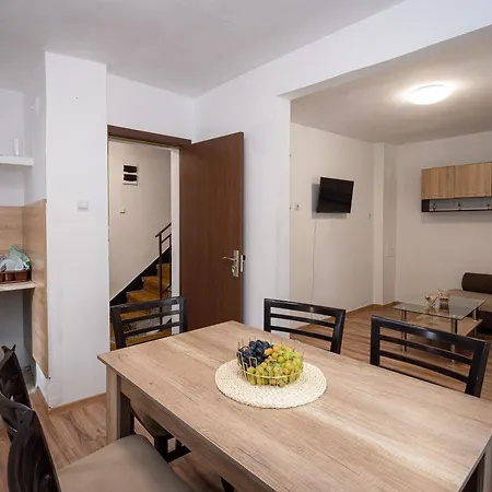 Case de vacanță димови *